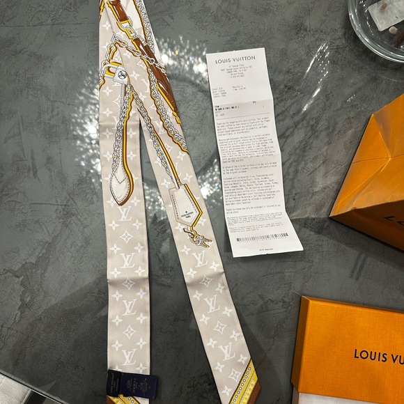 Louis Vuitton BB Bandeau - Picture 6 of 10